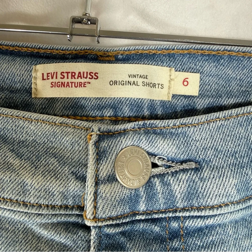 Levi’s Strauss‎ Signature Vintage Original Shorts Womens Size 6 Frayed Hem